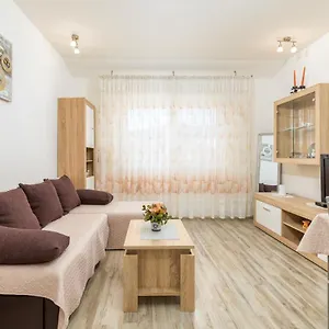 relax-apartment-ive.pula-hotels.org/